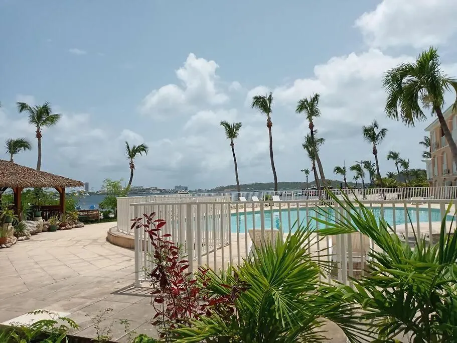 Petit Coin De Paradis Baie Nettle